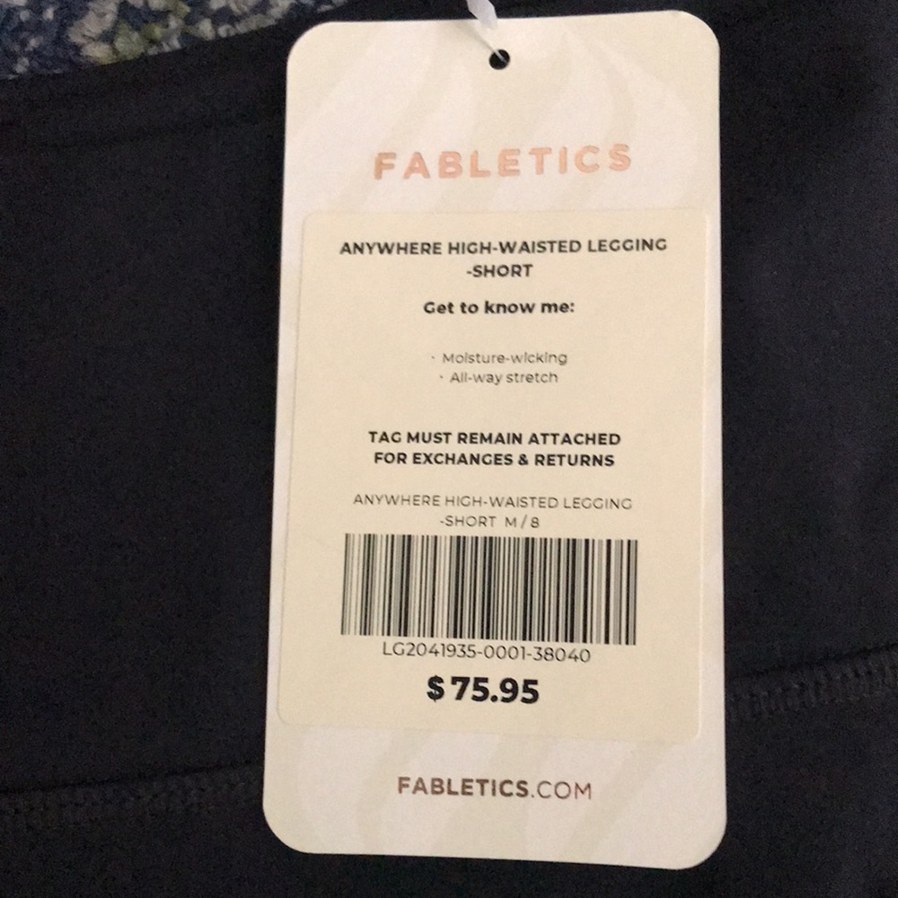 NWT Fabletics Anywhere High-Waisted Legging-Short - Picture 3 of 6